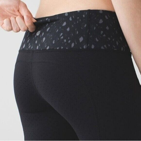 Lululemon Leggings Womens 2 Black Gather Crow Crop II Shine Dot Black Activewear - Picture 2 of 14